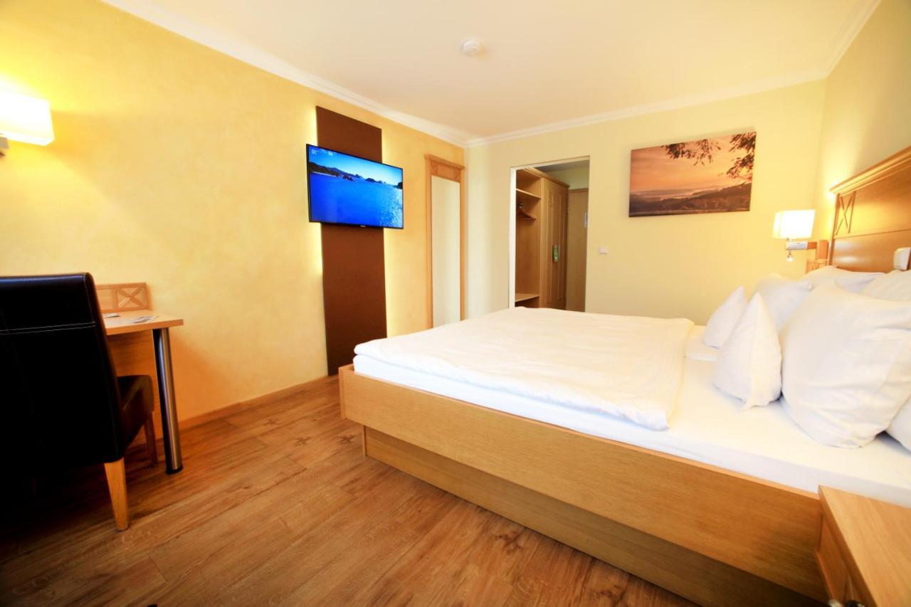 Klosterkumbd Landidyll Hotel Restaurant Birkenhof מראה חיצוני תמונה