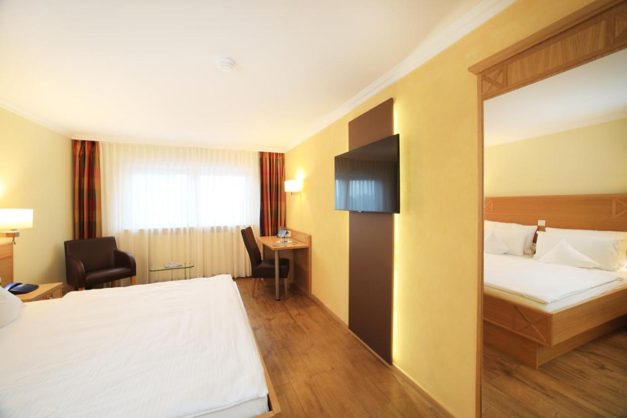 Klosterkumbd Landidyll Hotel Restaurant Birkenhof מראה חיצוני תמונה