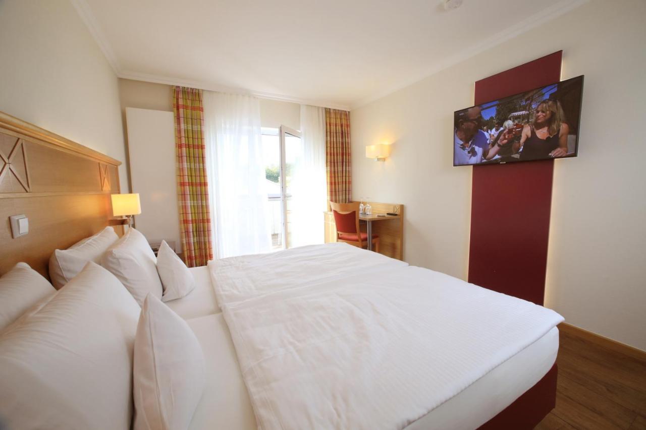 Klosterkumbd Landidyll Hotel Restaurant Birkenhof מראה חיצוני תמונה