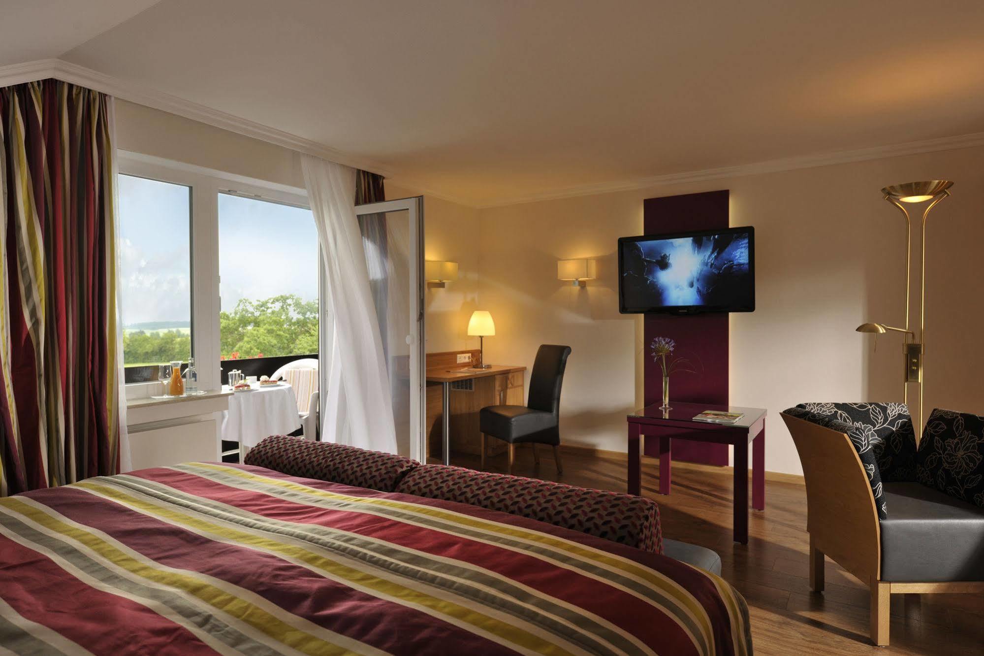 Klosterkumbd Landidyll Hotel Restaurant Birkenhof מראה חיצוני תמונה